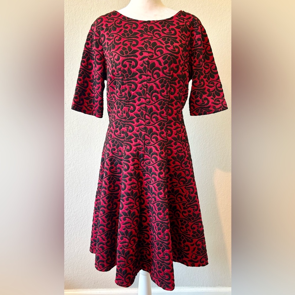 Melonie T red and black print fit and flare dress size 14